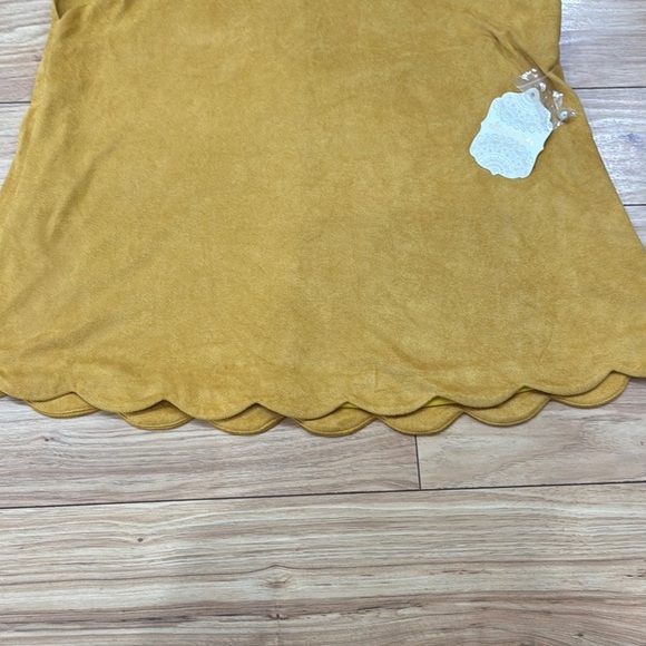 Altr’d State Scalloped Tank - Picture 4 of 6